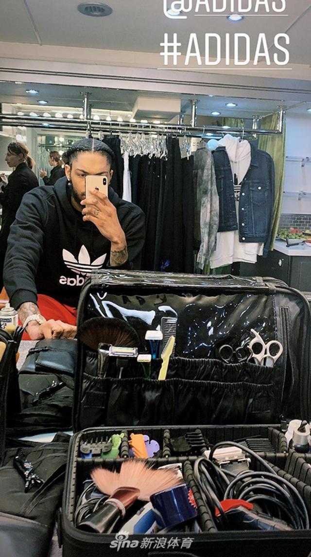 14         英格拉姆直男自拍