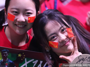 美女国乒粉丝闪耀世乒赛场