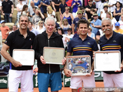 法网元老赛桑托罗组合夺冠