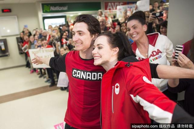 加拿大安大略,加拿大冰舞奥运冠军沃尔图/莫伊尔(tessa virtue/scott