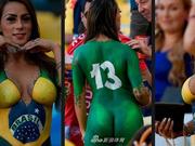 女球迷人体彩绘为巴西助威