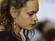 高清-国象美女扮靓奥赛赛场 美艳气质倾国倾城