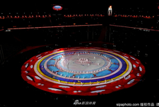 冬奥会闭幕式灯光表演 美轮美奂的奥运五环