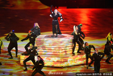 冬奥会闭幕式李彩琳激情献唱