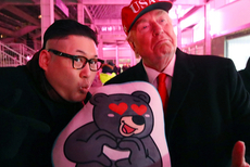 金正恩特朗普特型演员现身冬奥闭幕式