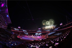 新浪直击-冬奥会闭幕式全景绚烂多彩