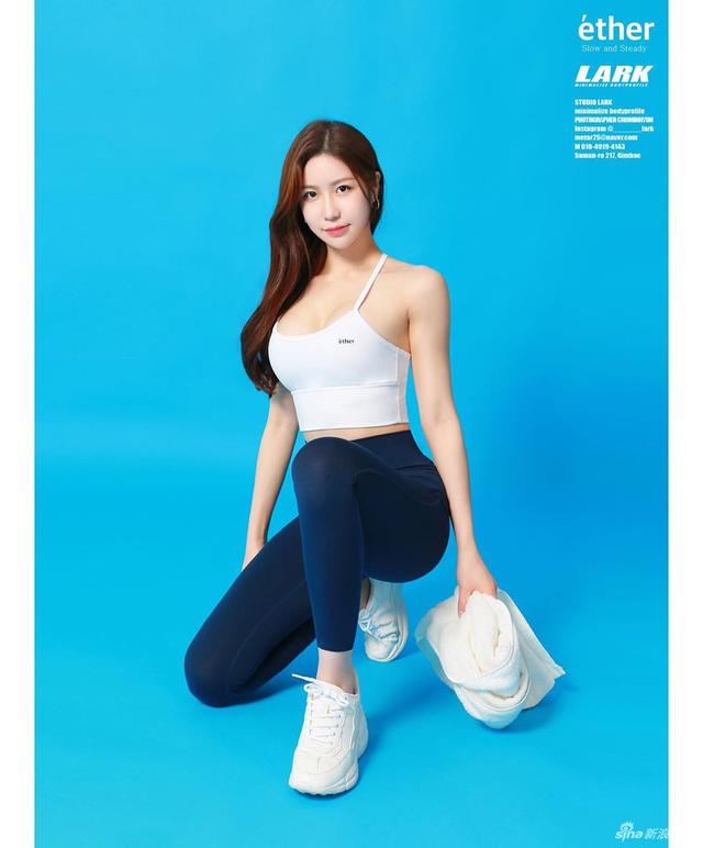 一组来自健身美女nana小姐姐的运动美拍,来感受一下她的好身材