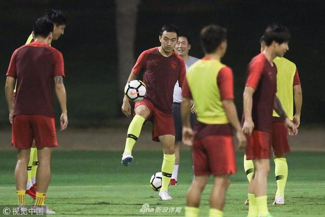 2018年9月5日，卡塔尔多哈，2018国际足球友谊赛前瞻，中国男足训练备战。 冯潇霆