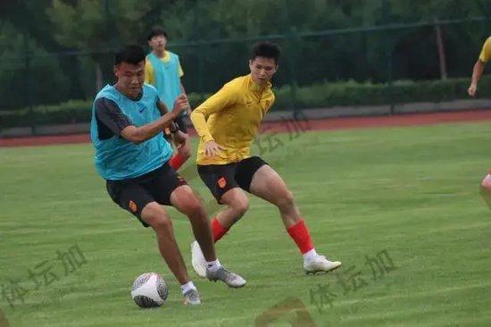 U19国青补招一人 董学升以教练员身份加入团队