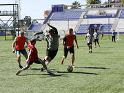 国象奥赛休息日上演洲际杯足球赛 美洲队拔头筹