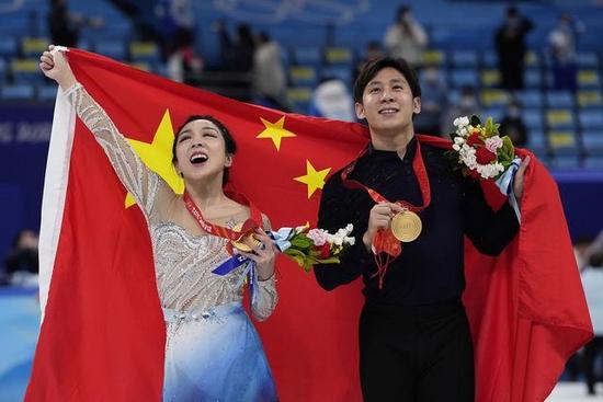 隋文静平昌豪言兑现了！这4年整个世界都是她们的