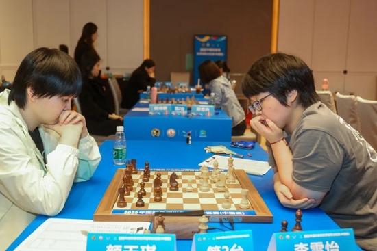 国际象棋分区赛第七轮：肖依依胜赵雪冲出重围