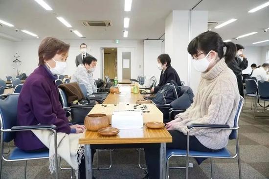 最大年龄差纪录！96岁杉内寿子逆转胜20岁女棋手