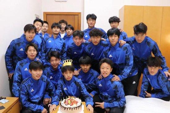 基地24岁生日 徐根宝：继续为中国足球培养优秀人才