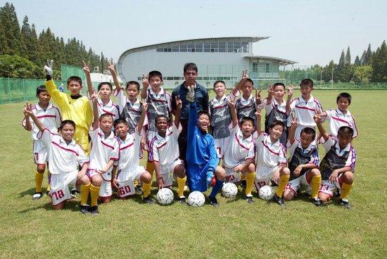 基地24岁生日 徐根宝：继续为中国足球培养优秀人才