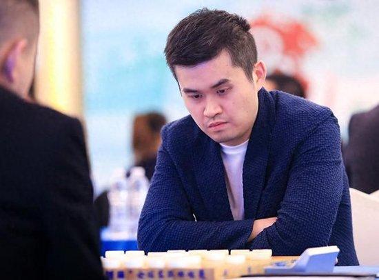 中国新闻周刊：象棋第一人，下出一步死棋