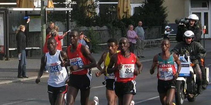 新手多久能跑马拉松 w700h350z1l10t109bb.jpg