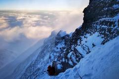 中国测量登山队再次登顶珠峰 给珠峰量身高的故事