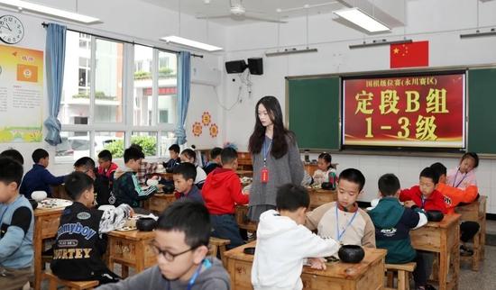 一位重庆小学校长的自述：为何我鼓励孩子学围棋？