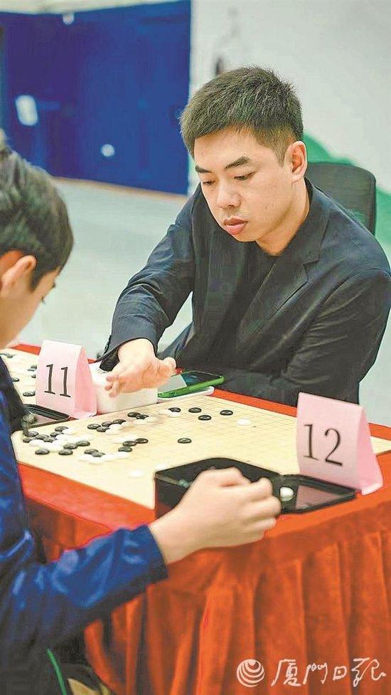 厦门培养的唯一围棋职业棋手 他是厦门围棋“定盘星”