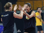 朱婷土超俱乐部瓦基弗银行开练