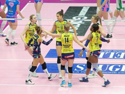 意大利女排半决赛科内横扫蒙扎