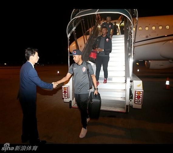 Al Ahly in advance arrived in Guangzhou in preparation for the Guangdong Media: confident the team does not need such