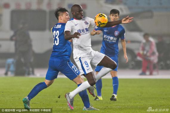 舜天与申花激战