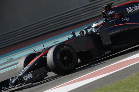 迈凯轮车队范多恩测试倍耐力极软胎