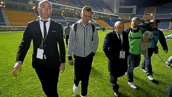 �������ĬĬ�뿪��