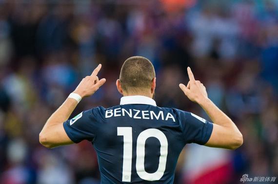本泽马有望重返法国国家队 出战今夏本土欧洲杯