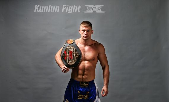 美丽死神22秒KO夺冠受访:昆仑决改变我的职业生涯_武术散打_新浪竞技风暴_新浪网