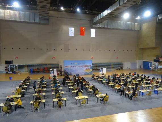 图为第三届MLily梦百合杯围棋精英赛比赛现场