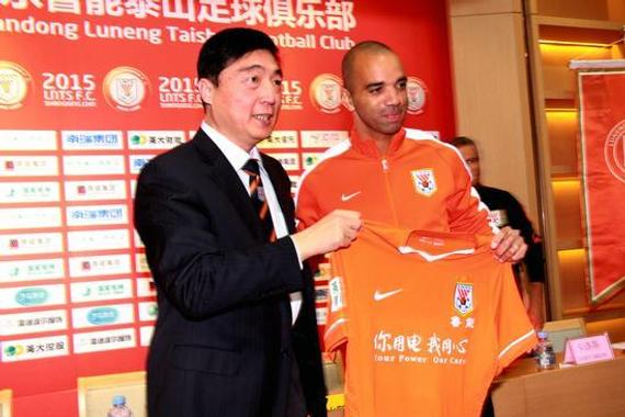 Who left the Luneng foreign aid? Tardelli or rent to the Corinthians
