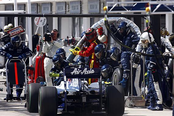 曝F1恢复赛中加油已被否决 FIA与车队分歧巨大