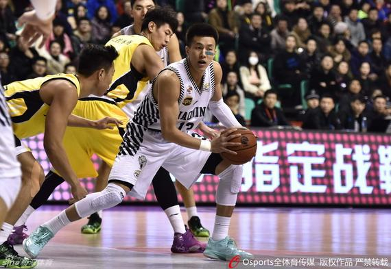 辽宁队豪取14连胜