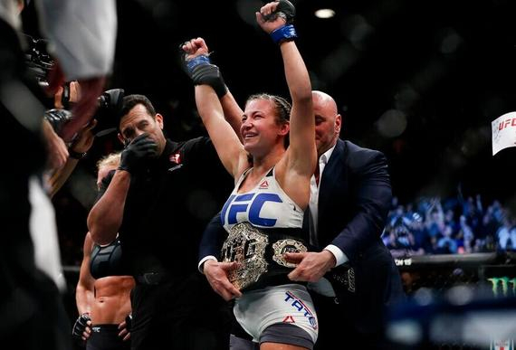 ufcp4p排名2020女子_UFC最新排名:奥利维拉升至轻量级第3名P4P排名不见夜魔(2)