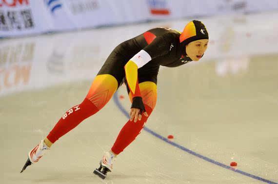 速滑总决赛500米张虹第五 女团竞速赛中国夺冠