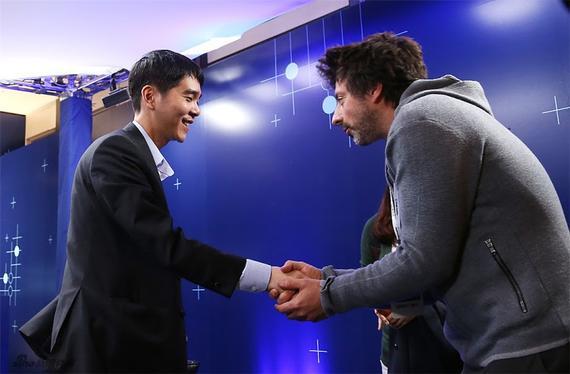 李世石赛后与谷歌创始人布林握手