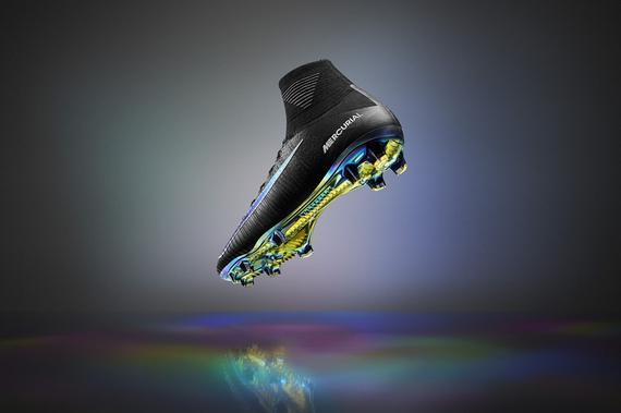 Nike Mercurial Superfly足球鞋