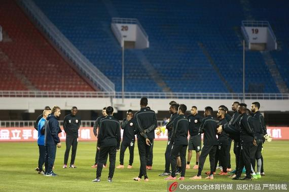 卡塔尔战国足23人名单:递补四将皆是雇佣军_国家队