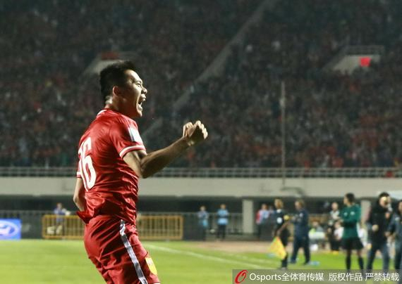 广州塔为 黄博文 进球亮灯 这世界波怎能不爱(图