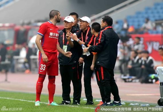 张外龙：练过10人战术 本就想靠双洋枪扳回局面
