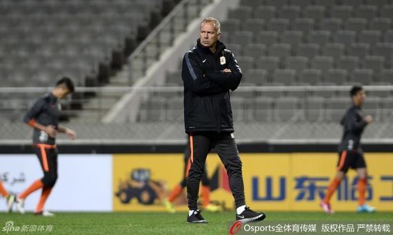 Luneng 3 main lack of training exercises two offensive combination Manno cleverly responded rotation