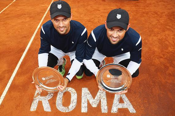 布莱恩兄弟夺冠