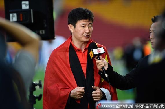 南方都市报:中国足球需要郝海东这样的批评者