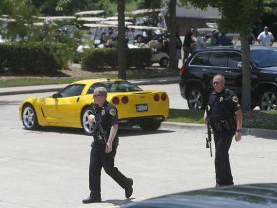 高尔夫球场持枪事件引发数十辆警车出动