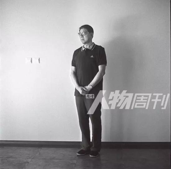 上海崇明岛上的徐根宝 图本刊记者/方迎忠