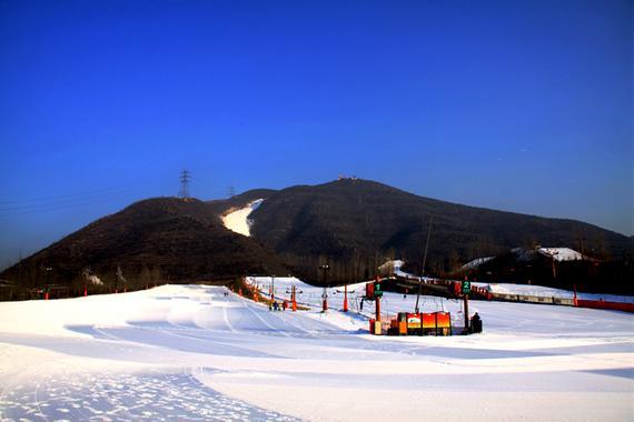 "中国雪场三十强"评选候选--北京军都山滑雪场