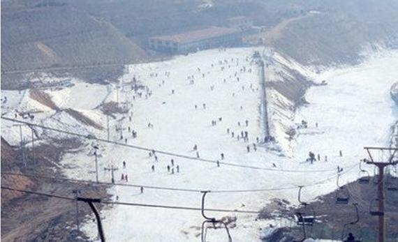 安宁滑雪场